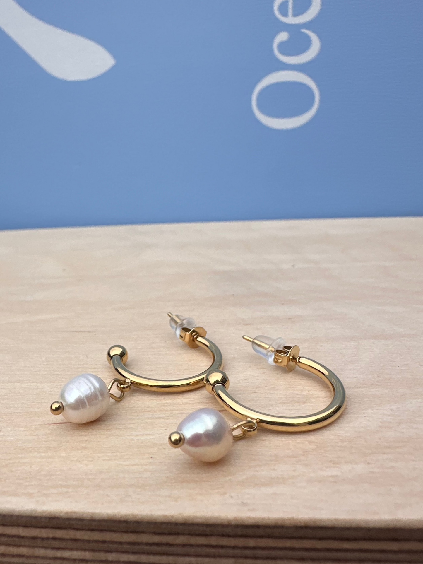 Freshwater Pearl Gold Hoop Earrings