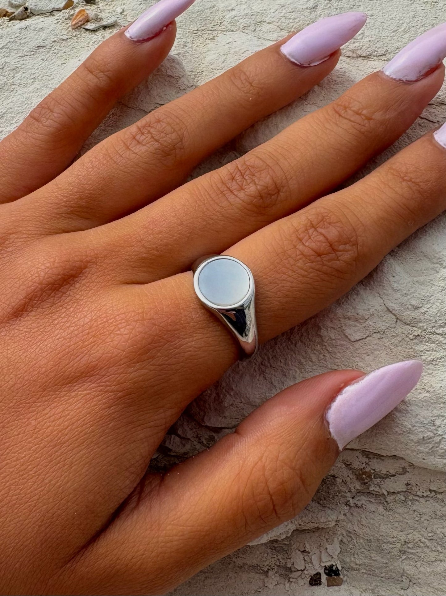 Pearl Shell Stone Ring Silver