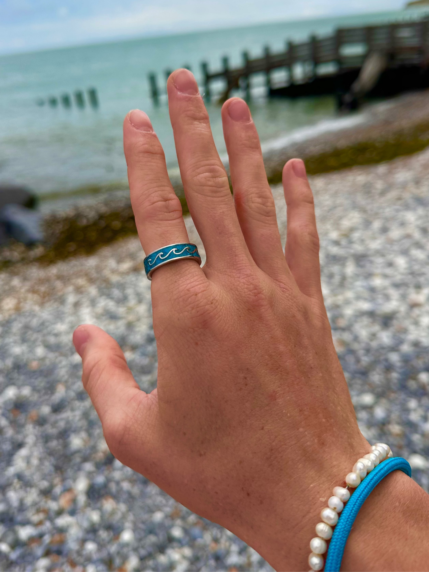 Crushed Stone Wave Ring Silver