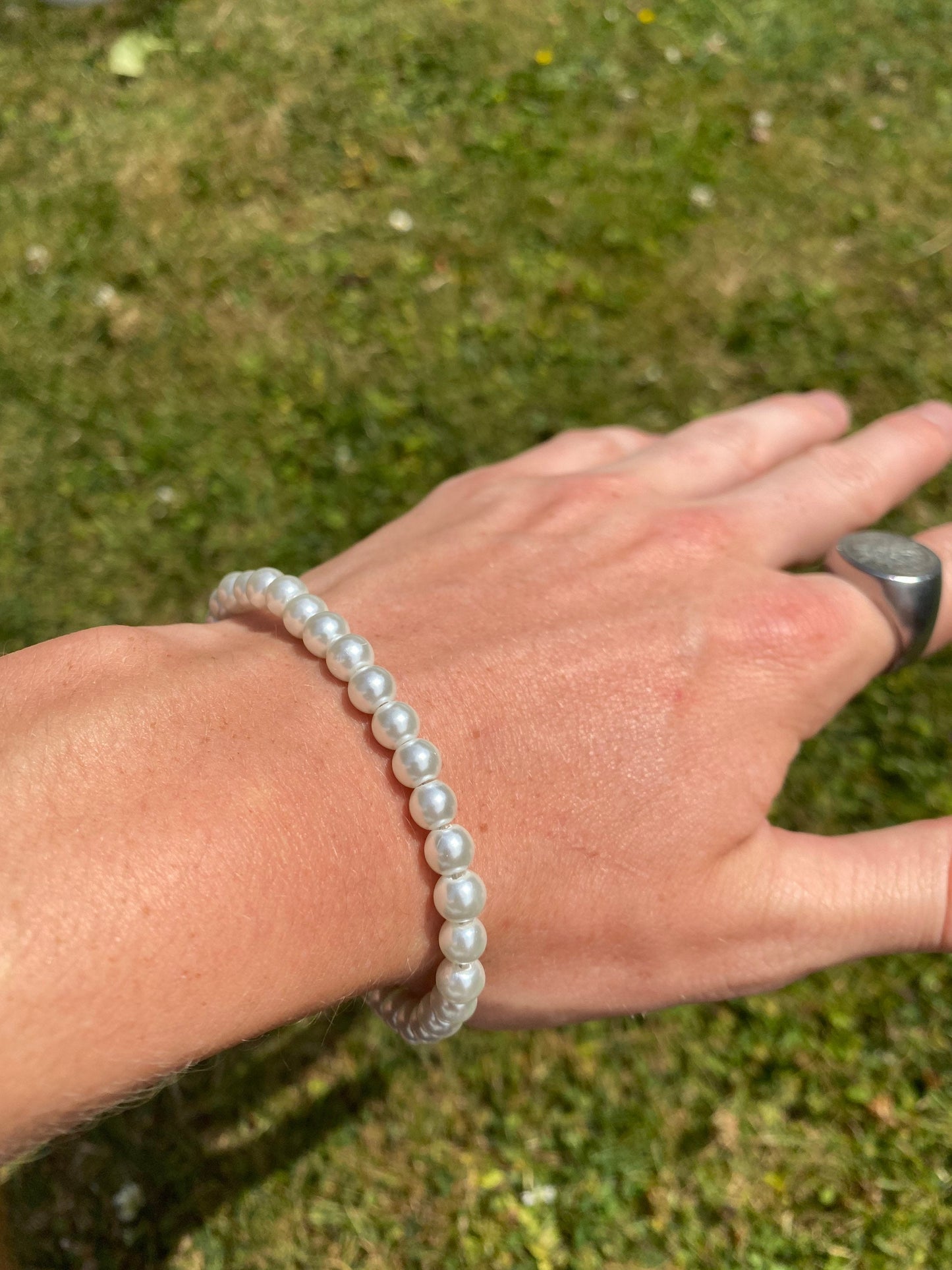 Pearl Bracelet Paired with 5mm Figaro Chain bracelet