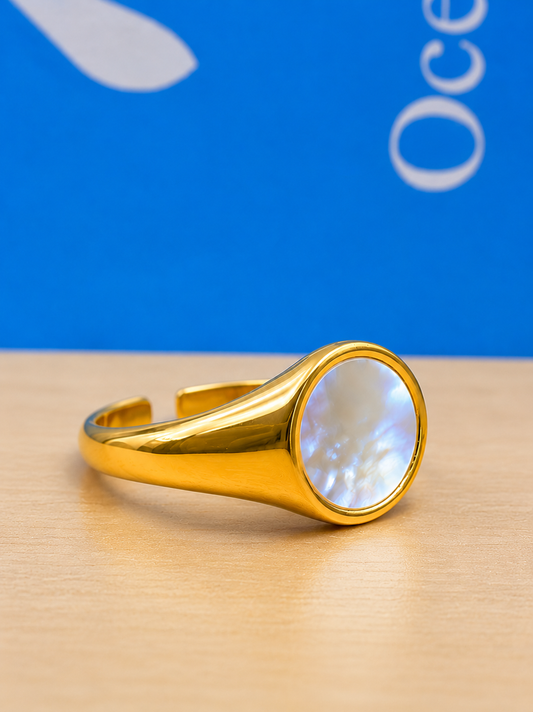 Pearl Shell Stone Ring Gold
