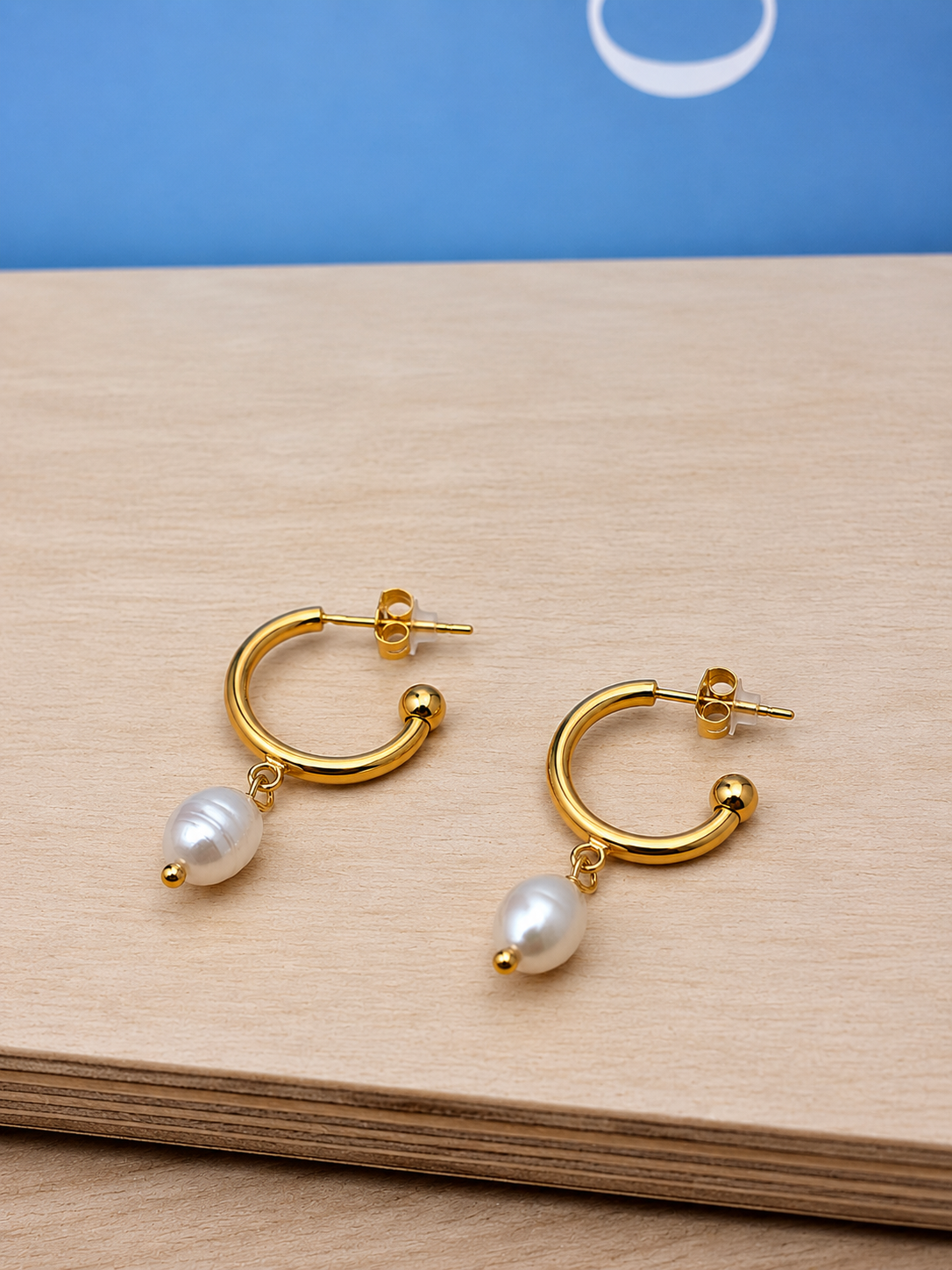 Freshwater Pearl Gold Hoop Earrings