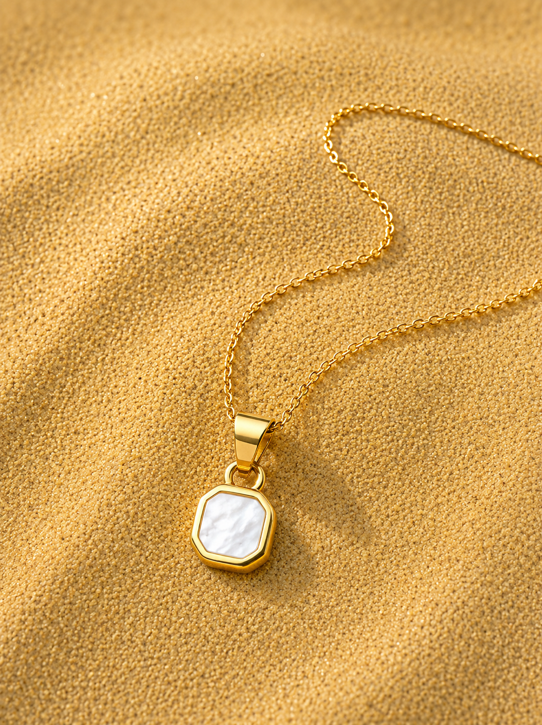 Mini Pearl Shell Stone Necklace Gold
