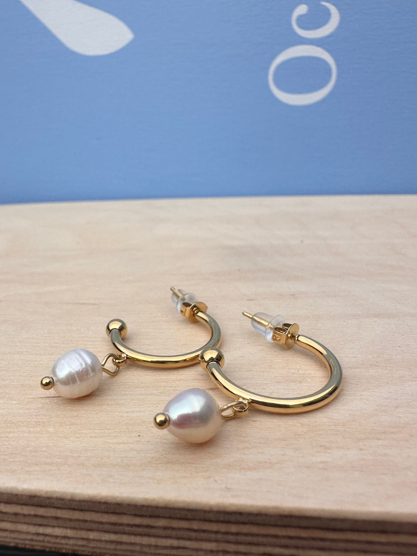 Freshwater Pearl Gold Hoop Earrings
