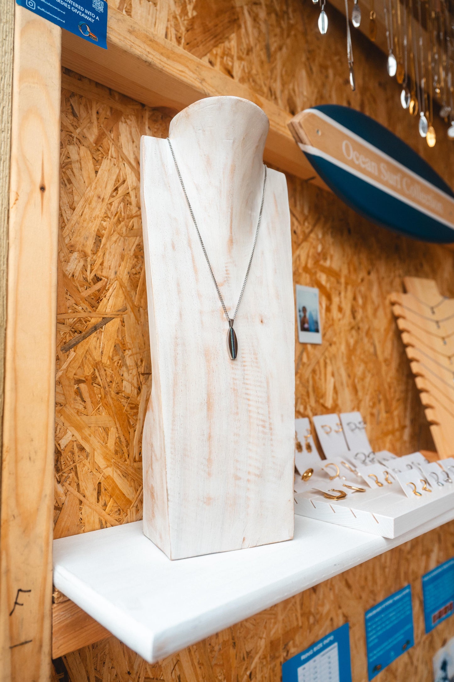 Crushed Stone Pinstripe Surfboard Pendant