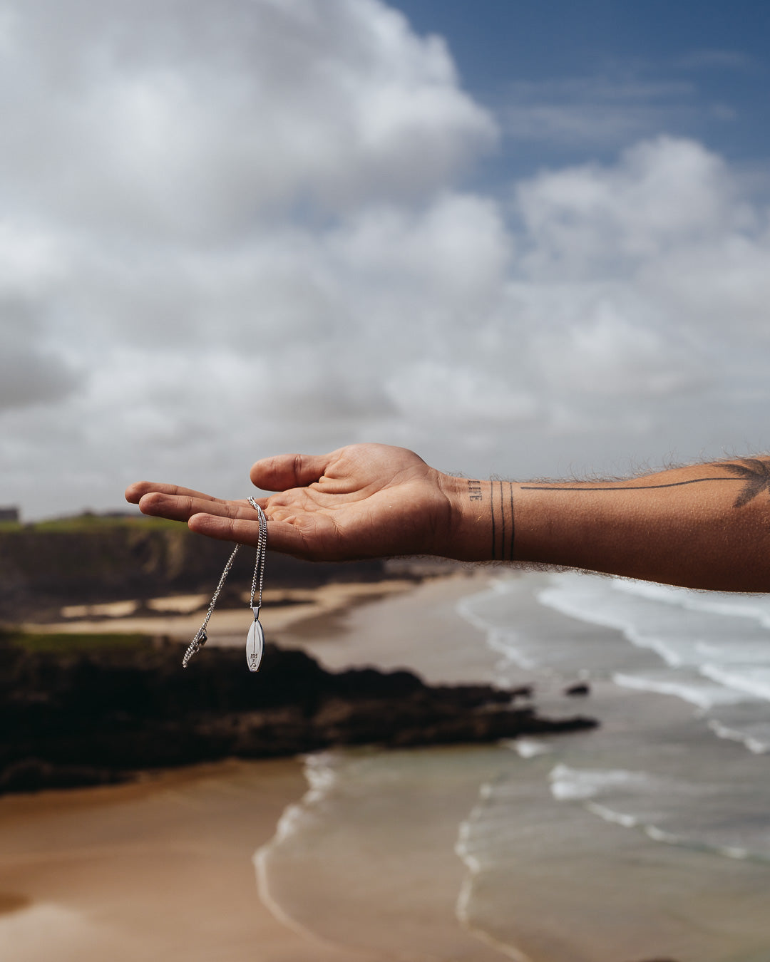 Tom Prout Healing Hikers X OceanJewel Kanagawa Wave Pendant